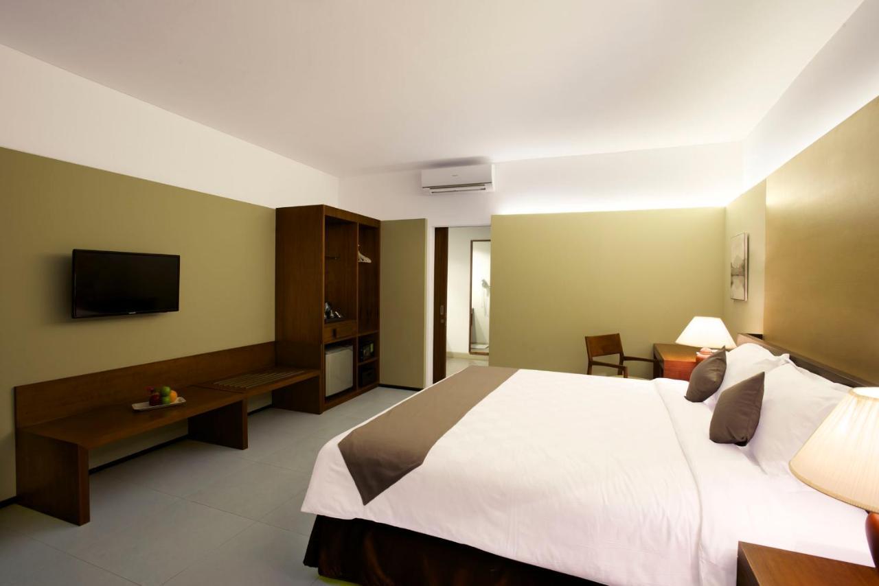 Hotel Neo+ Green Savana Sentul City โบกอร์ ภายนอก รูปภาพ